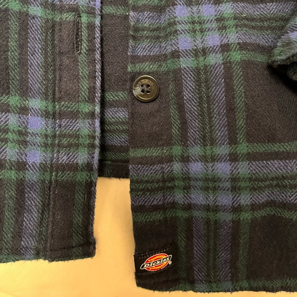 Dickie’s women’s flannel - Picture 3 of 4